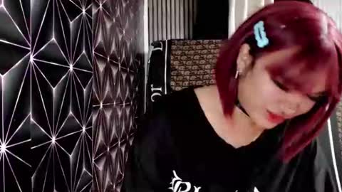 Snapshot of queen_elicktra chatting on November 2025 12:27:02 PM JOY online show from November 2025 12:27:02 PM