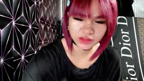 Snapshot of queen_elicktra chatting on November 2025 01:28:02 AM JOY online show from November 2025 01:28:02 AM