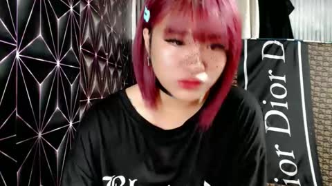 Snapshot of queen_elicktra chatting on December 2025 11:30:02 AM JOY online show from December 2025 11:30:02 AM