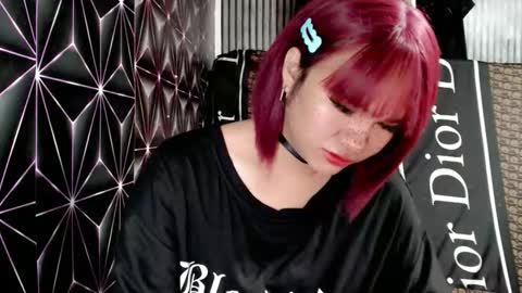 Snapshot of queen_elicktra chatting on December 2025 07:53:02 PM JOY online show from December 2025 07:53:02 PM