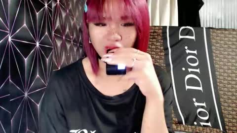 Snapshot of queen_elicktra chatting on December 2025 10:27:02 PM JOY online show from December 2025 10:27:02 PM