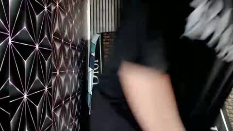 Snapshot of queen_elicktra chatting on December 2025 04:47:01 PM JOY online show from December 2025 04:47:01 PM