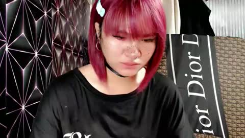 Snapshot of queen_elicktra chatting on February 2026 10:30:01 AM JOY online show from February 2026 10:30:01 AM