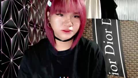 Snapshot of queen_elicktra chatting on February 2026 04:01:01 PM JOY online show from February 2026 04:01:01 PM