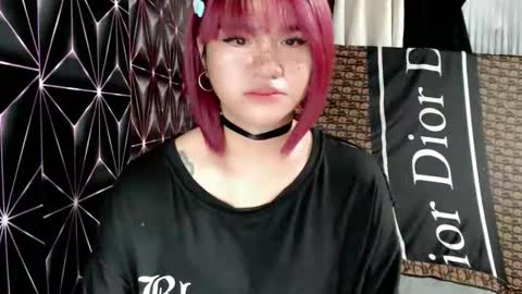 Snapshot of queen_elicktra chatting on February 2026 12:01:02 PM JOY online show from February 2026 12:01:02 PM