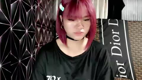 Snapshot of queen_elicktra chatting on February 2026 02:45:02 AM JOY online show from February 2026 02:45:02 AM