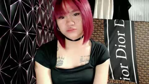 Snapshot of queen_elicktra chatting on February 2026 02:09:02 AM JOY online show from February 2026 02:09:02 AM