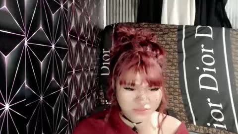 Snapshot of queen_elicktra chatting on April 2026 09:59:02 PM JOY online show from April 2026 09:59:02 PM