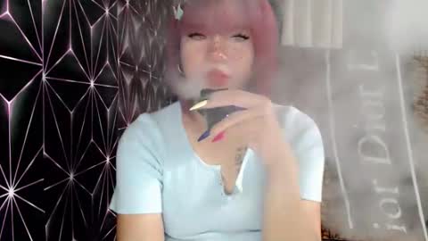 Snapshot of queen_elicktra chatting on May 2026 02:58:01 PM JOY online show from May 2026 02:58:01 PM