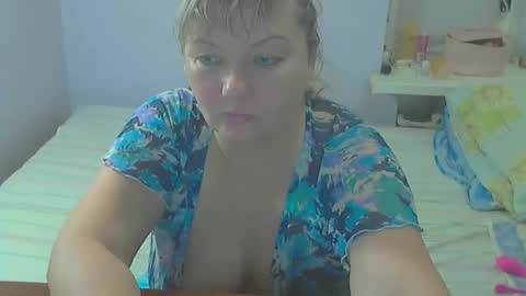 Snapshot of queen_jane8 chatting on October 2025 12:04:01 PM queen_jane8 online show from October 2025 12:04:01 PM