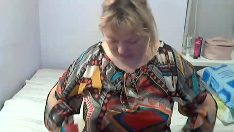 Snapshot of queen_jane8 chatting on July 2026 04:31:01 PM queen_jane8 online show from July 2026 04:31:01 PM