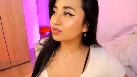 Snapshot of queen_liana chatting on December 2024 08:55:02 AM Liana online show from December 2024 08:55:02 AM