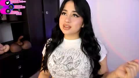 Snapshot of queen_liana chatting on November 2025 08:46:01 AM Liana online show from November 2025 08:46:01 AM