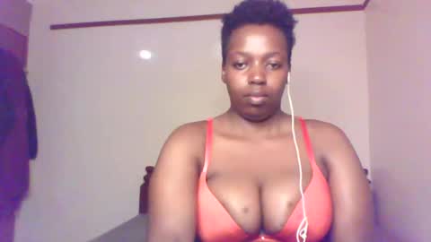 Snapshot of queen_melanine chatting on December 2024 04:01:01 AM QUEEN online show from December 2024 04:01:01 AM