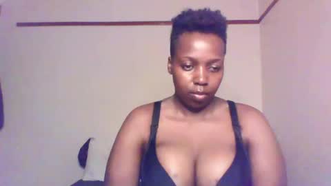 Snapshot of queen_melanine chatting on January 2025 11:29:01 PM QUEEN online show from January 2025 11:29:01 PM