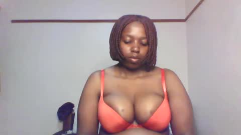 Snapshot of queen_melanine chatting on January 2025 11:53:02 PM QUEEN online show from January 2025 11:53:02 PM