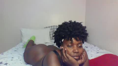 Snapshot of queen_melanine chatting on February 2025 03:53:01 AM QUEEN online show from February 2025 03:53:01 AM