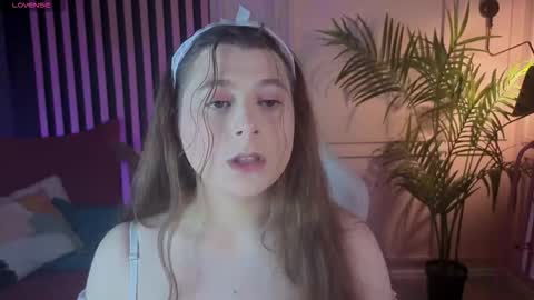 Michelle online show from September 2025 07:02:01 AM