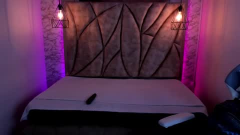 Snapshot of queen_perla_ chatting on January 2025 11:37:01 AM online show from January 2025 11:37:01 AM