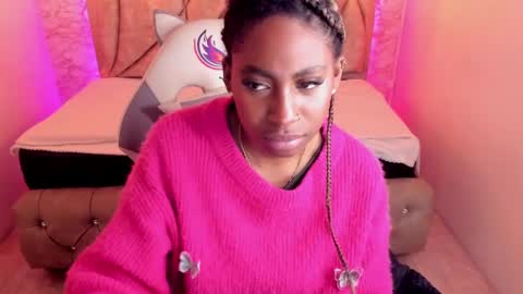 Snapshot of queen_perla_ chatting on January 2025 09:21:01 PM online show from January 2025 09:21:01 PM