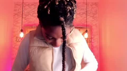 Snapshot of queen_perla_ chatting on February 2025 02:56:02 PM online show from February 2025 02:56:02 PM