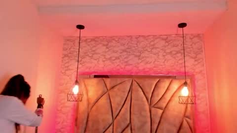 Snapshot of queen_perla_ chatting on February 2025 09:49:01 PM online show from February 2025 09:49:01 PM
