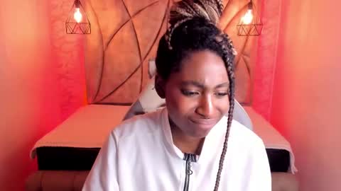 Snapshot of queen_perla_ chatting on February 2025 07:27:01 PM online show from February 2025 07:27:01 PM