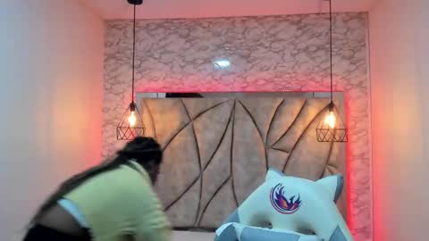 Snapshot of queen_perla_ chatting on February 2025 11:46:01 AM online show from February 2025 11:46:01 AM