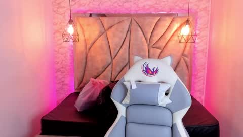 Snapshot of queen_perla_ chatting on March 2025 11:51:01 AM online show from March 2025 11:51:01 AM