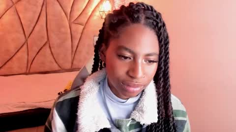 Snapshot of queen_perla_ chatting on March 2025 07:59:02 PM online show from March 2025 07:59:02 PM