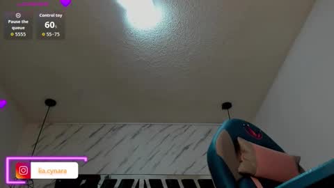 Snapshot of queen_perla_ chatting on September 2025 11:33:02 AM online show from September 2025 11:33:02 AM