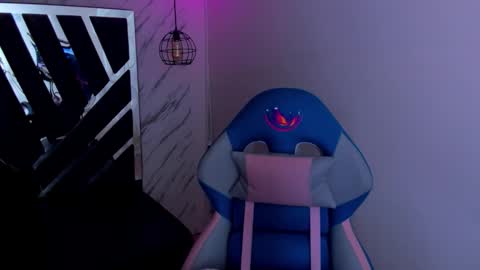   online show from October 2025 11:42:01 AM