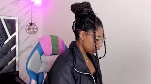   online show from November 2025 11:52:02 AM