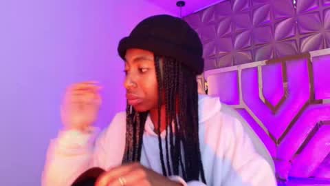 Snapshot of queen_perla_ chatting on March 2026 12:08:01 PM online show from March 2026 12:08:01 PM