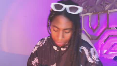 Snapshot of queen_perla_ chatting on March 2026 12:10:02 PM online show from March 2026 12:10:02 PM