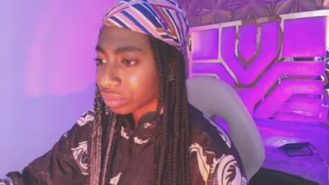 Snapshot of queen_perla_ chatting on March 2026 12:05:02 PM online show from March 2026 12:05:02 PM