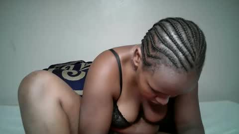 Snapshot of queen_pretty11 chatting on May 2026 10:07:01 PM queen_pretty11 online show from May 2026 10:07:01 PM