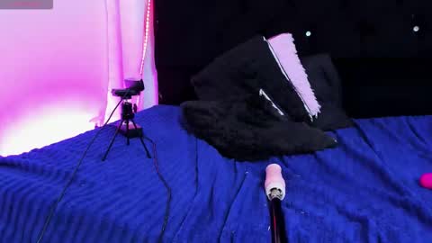 Snapshot of queen_salomme chatting on October 2025 11:49:01 PM queen_salomme online show from October 2025 11:49:01 PM