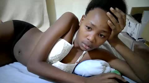 queen_slender online show from May 2026 07:17:01 AM