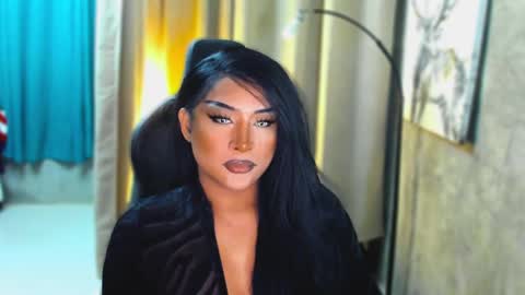 Snapshot of queenarthalia chatting on March 2025 05:33:01 AM ARTHA online show from March 2025 05:33:01 AM