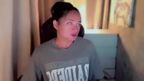 Snapshot of queenarthalia chatting on September 2025 06:24:01 AM ARTHA online show from September 2025 06:24:01 AM