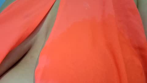 Snapshot of queenbea1369 chatting on December 2024 03:17:02 AM queenbea1369 online show from December 2024 03:17:02 AM