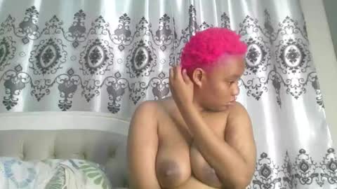 queen online show from April 2026 06:13:02 PM