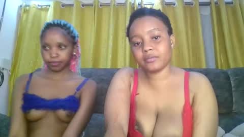Snapshot of queenbeiby05 chatting on May 2026 01:56:01 AM queen online show from May 2026 01:56:01 AM