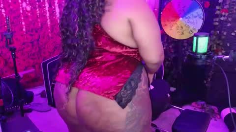 Queen Cherise Roze online show from March 2026 05:19:02 PM