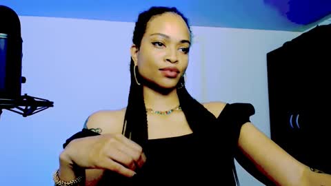 Snapshot of queendom_ing chatting on October 2025 05:23:02 PM Sweet Goddess online show from October 2025 05:23:02 PM