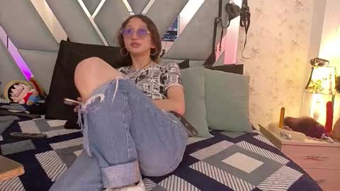 QUEENJEENN online show from February 2026 08:25:02 PM