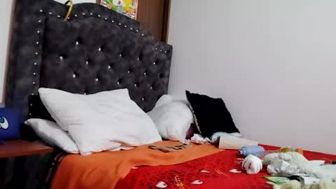 QUEENJEENN online show from July 2026 08:59:01 PM