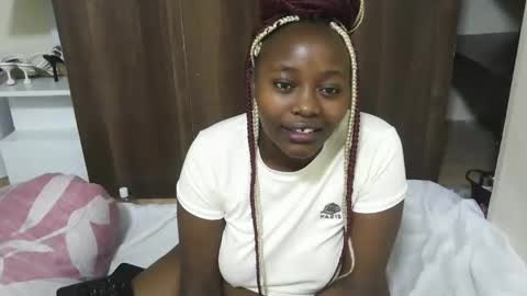 Snapshot of queenkitty30 chatting on May 2026 10:45:01 AM Kitty online show from May 2026 10:45:01 AM