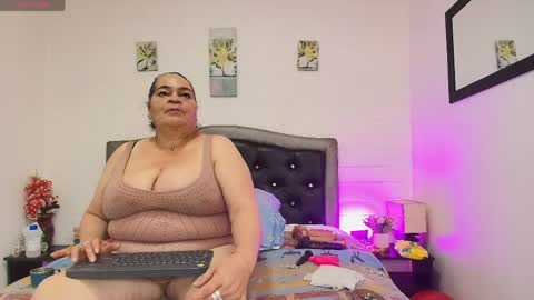 VickyBoobss online show from May 2026 12:45:02 PM